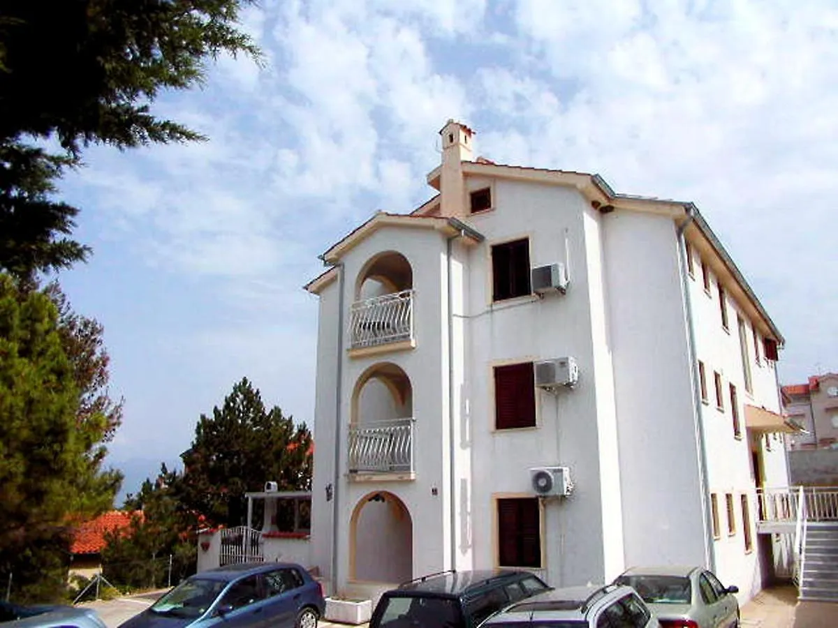 Lily Apartment Baska  0*, Baska (Krk)