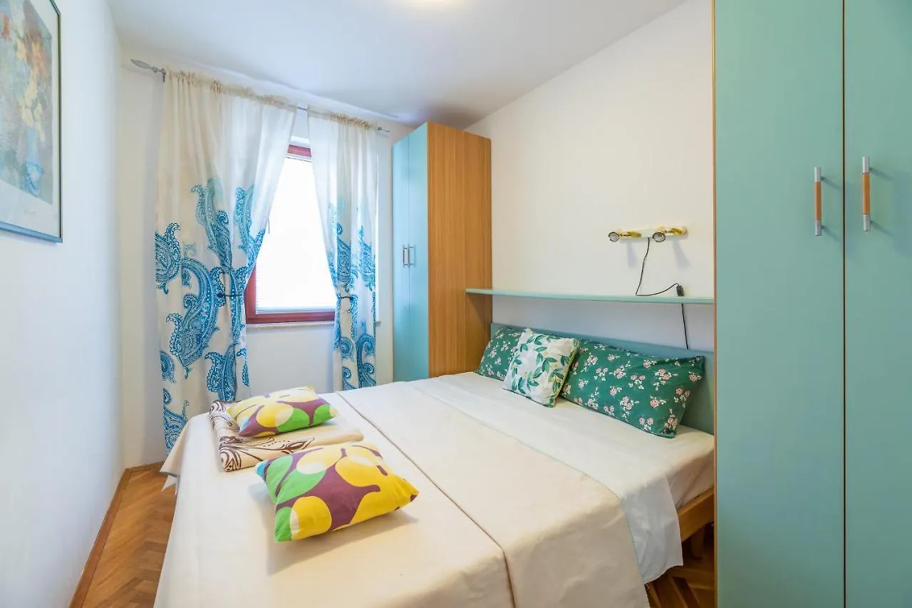 Lily Apartment Baska   Baska (Krk)